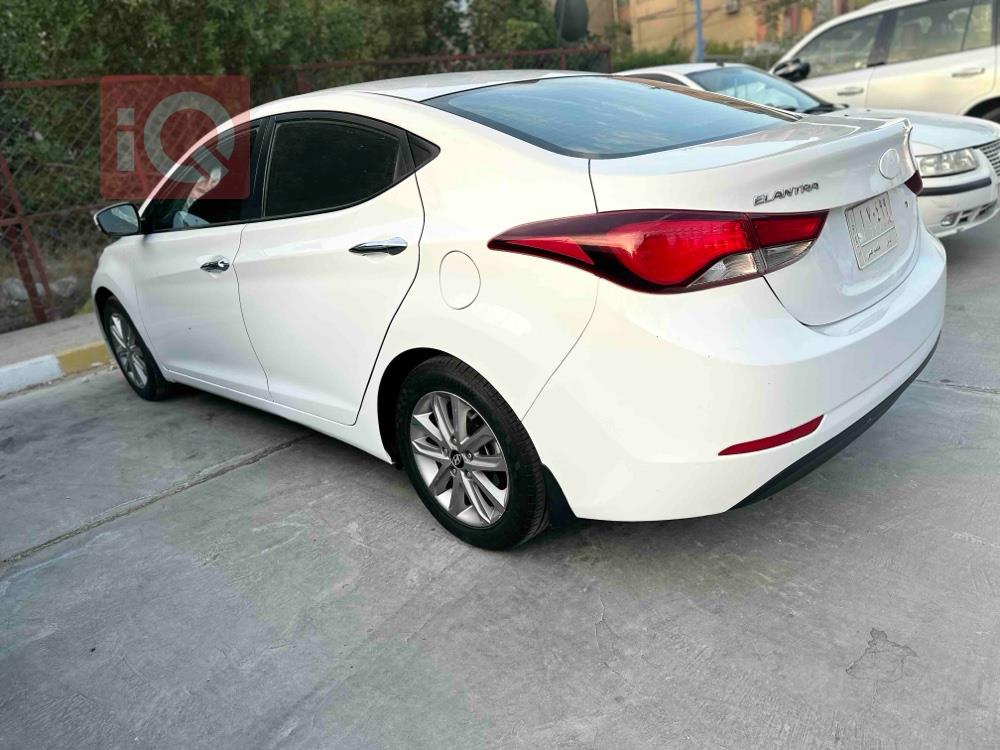 هیوندای ئەلەنترا
